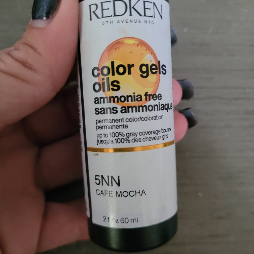 Redken Color Gels Oils 5NN Cafe Mocha Hair Color